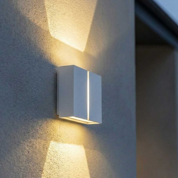 Außenleuchte Konstsmide Pavia 12 Watt LED Wandlampe Weiß IP54