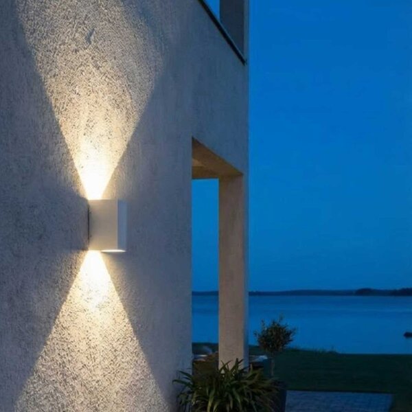 Außenleuchte Konstsmide Cremona 6 Watt LED silber-grau Wandlampe IP54 Aluminium